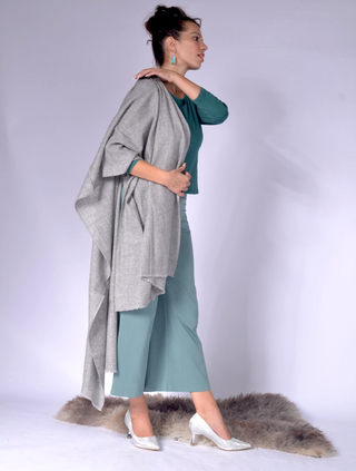 100% Cashmere Scarf Light Grey