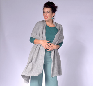 100% Cashmere Scarf Light Grey