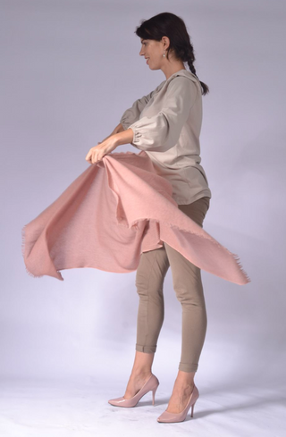 28”x80” Medium Weight Stole Clothing