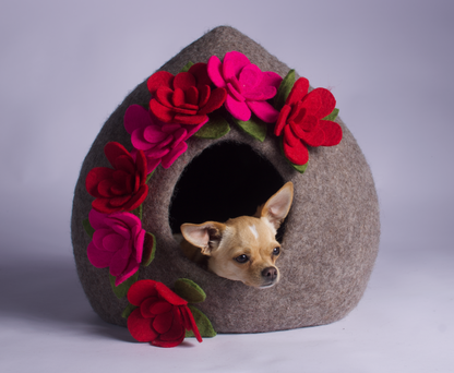 pointy-top pet cave with flowers