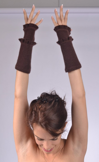 Frilled Wristguards