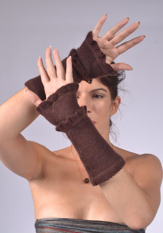 Frilled Wristguards