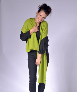 Knit Scarf with Frill Clothing