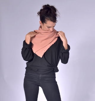 Knit Scarf with Frill Clothing
