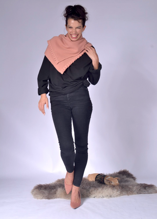 Knit Scarf with Frill Clothing