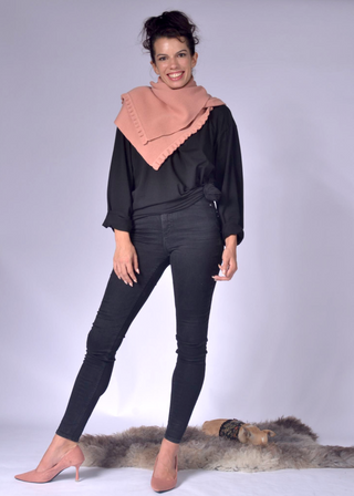Knit Scarf with Frill Clothing