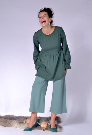 Ladies Top with Elastic Gathering at the Wrists