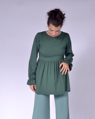 Ladies Top with Elastic Gathering at the Wrists