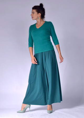 3/4 Sleeved Petite V Neck Clothing
