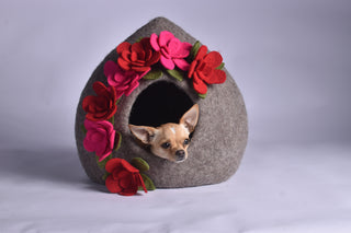 Pointy Top Pet Cave with Flowers