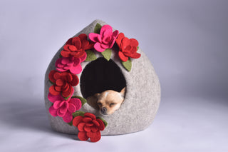 Pointy Top Pet Cave with Flowers