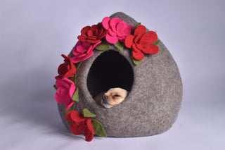 Pointy Top Pet Cave with Flowers