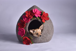 Pointy Top Pet Cave with Flowers