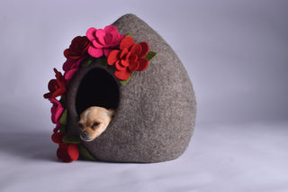 Pointy Top Pet Cave with Flowers