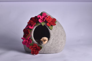 Pointy Top Pet Cave with Flowers