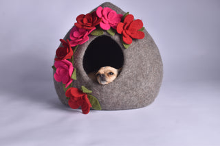 Pointy Top Pet Cave with Flowers