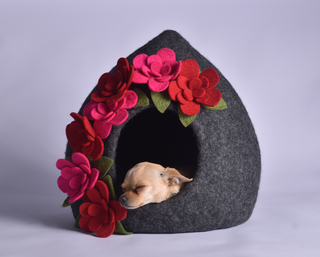 Pointy Top Pet Cave with Flowers
